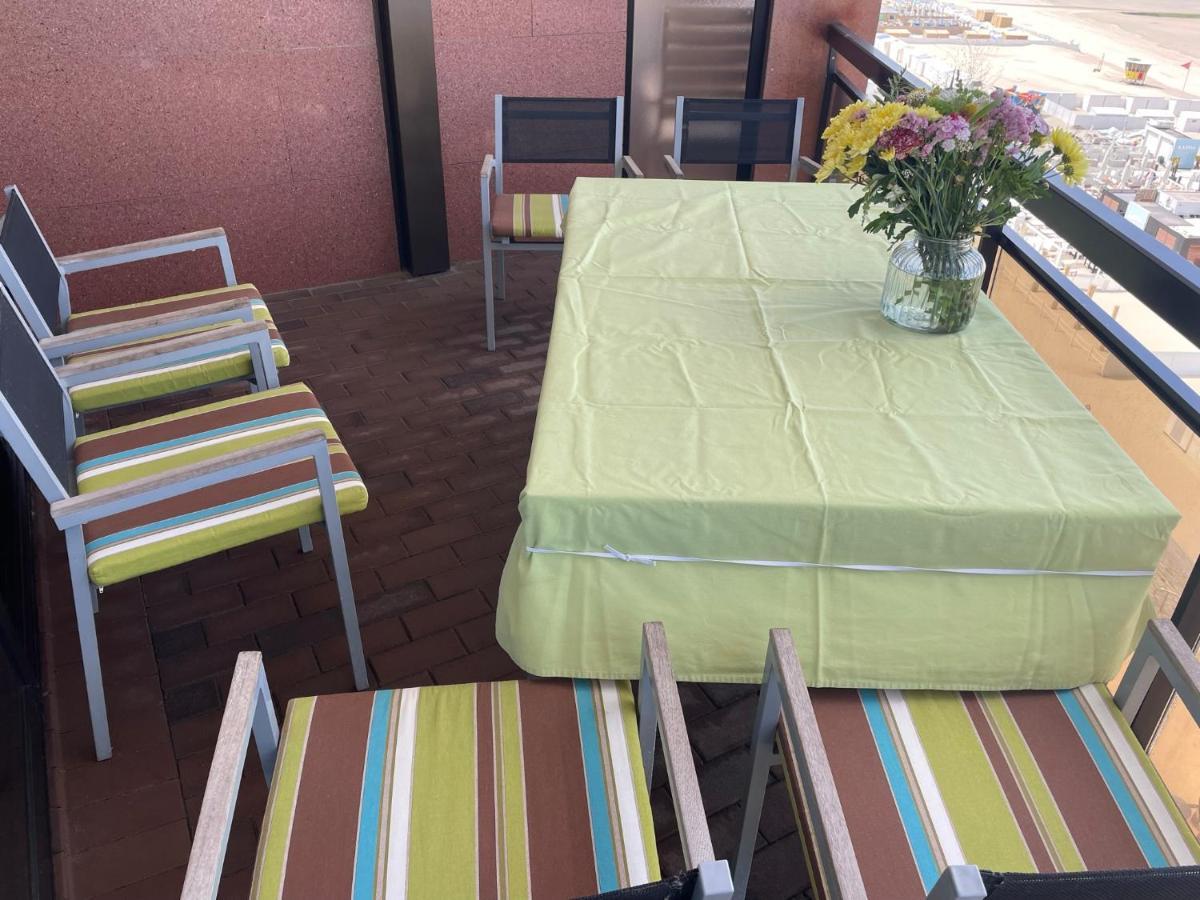 Bristol Palace Seaview 7e Verdieping, 30 Meter Apartment Blankenberge
